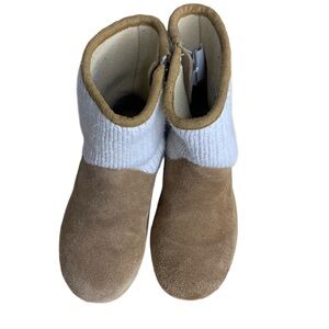 UGG Kids Ugg Boots. Sweater& Suede Material. Size 10. Good Condition